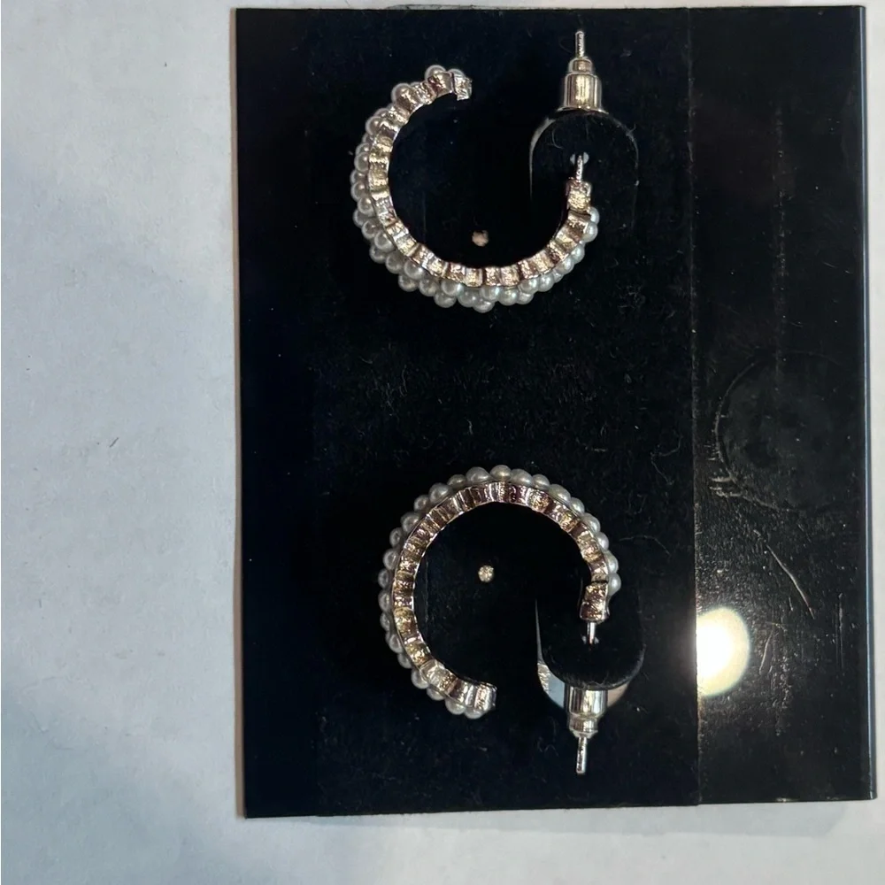 Elegant Pearl Cluster Earrings